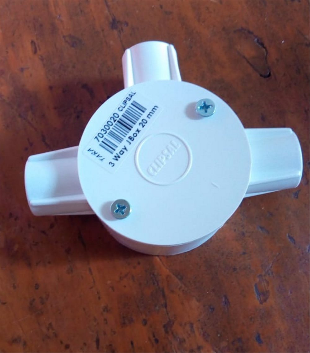 Tee Dus 3 Way Clipsal / Boss